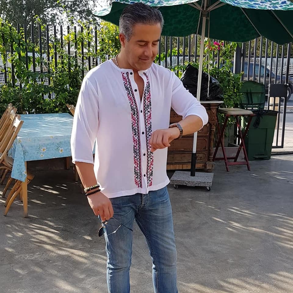 Hand-Embroidered White Men’s Shirt – Traditional Black & Red Palestinian Patterns