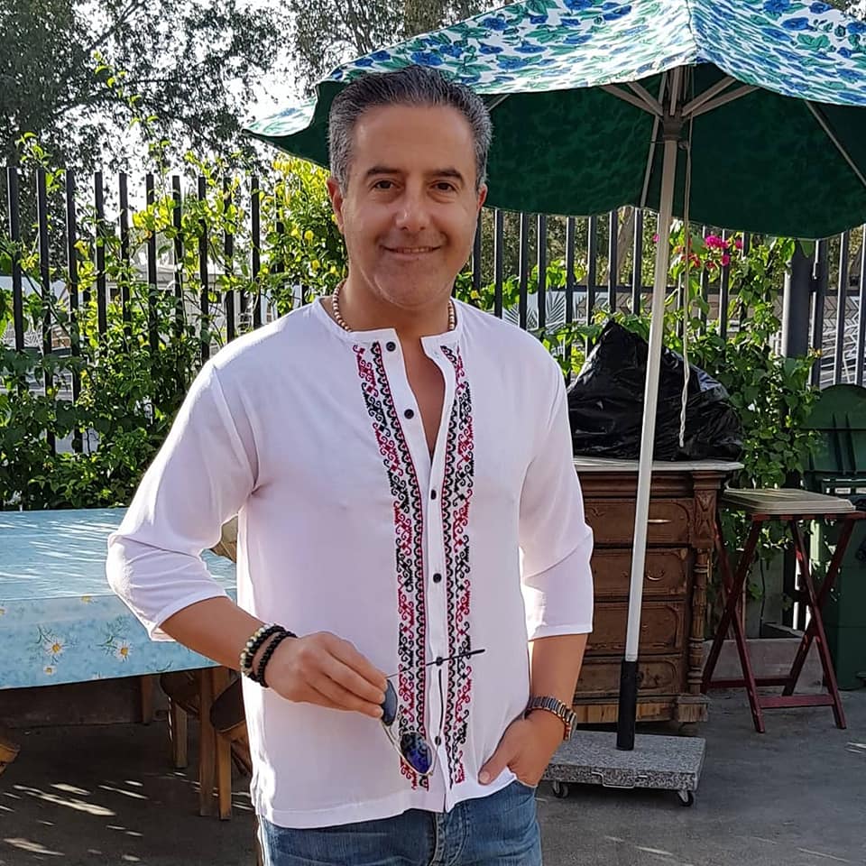 Hand-Embroidered White Men’s Shirt – Traditional Black & Red Palestinian Patterns